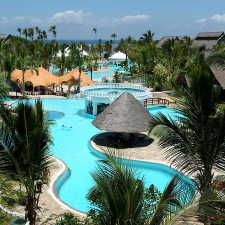 Southern Palms Beach Resort Diani Beach Bagian luar foto