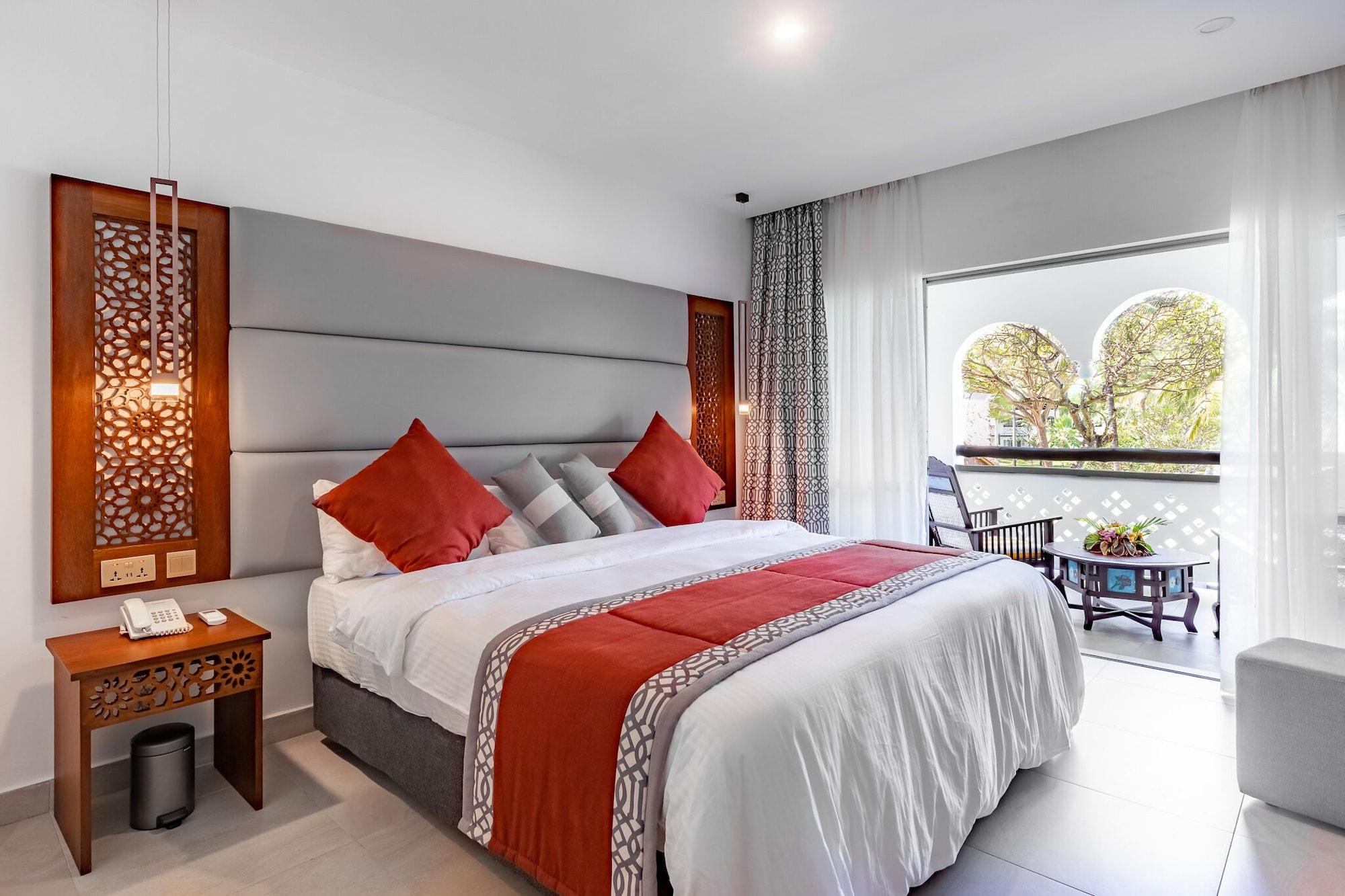 Southern Palms Beach Resort Diani Beach Bagian luar foto