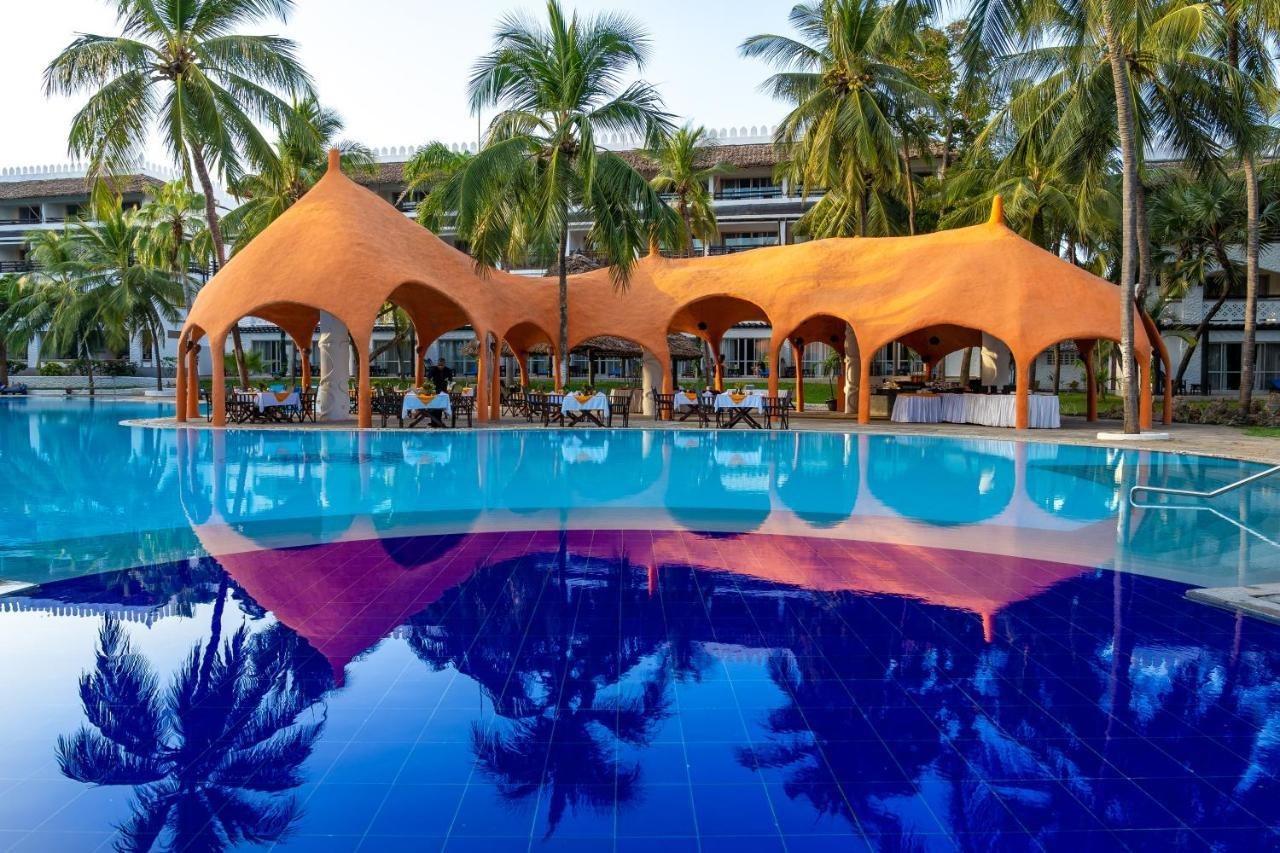 Southern Palms Beach Resort Diani Beach Bagian luar foto