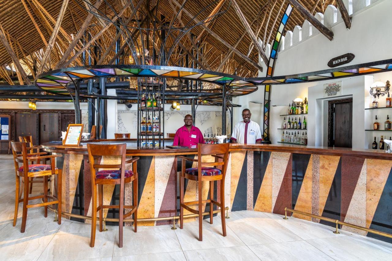 Southern Palms Beach Resort Diani Beach Bagian luar foto