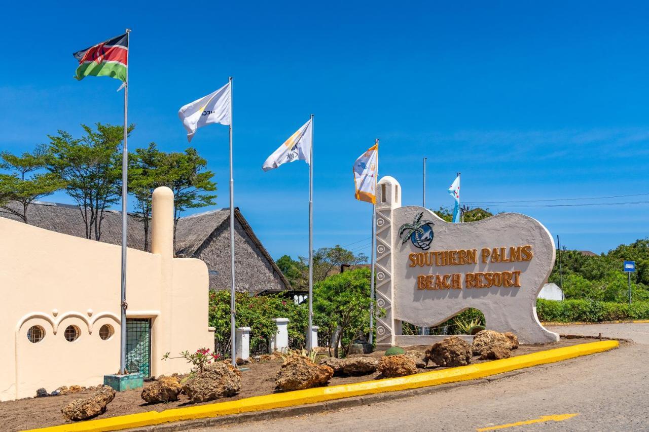 Southern Palms Beach Resort Diani Beach Bagian luar foto