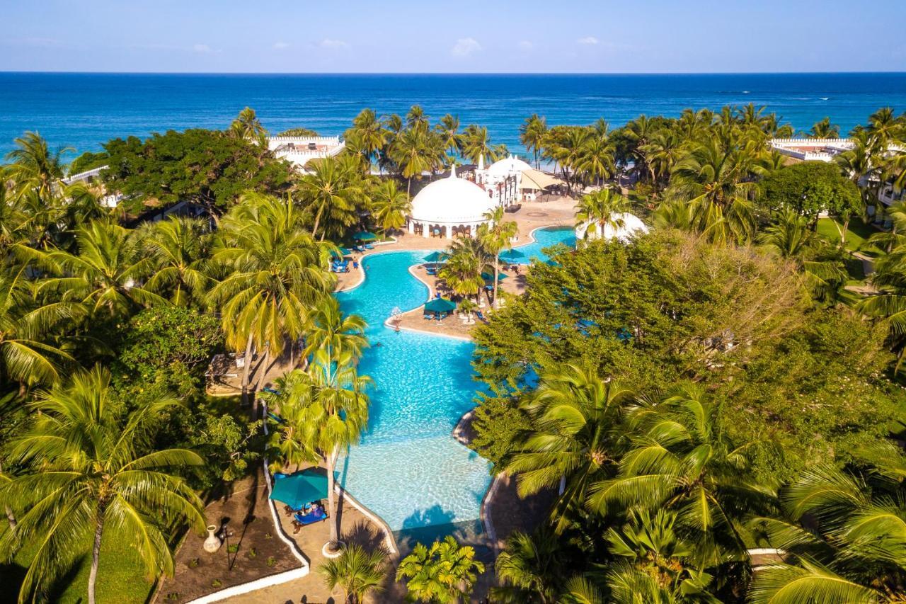 Southern Palms Beach Resort Diani Beach Bagian luar foto