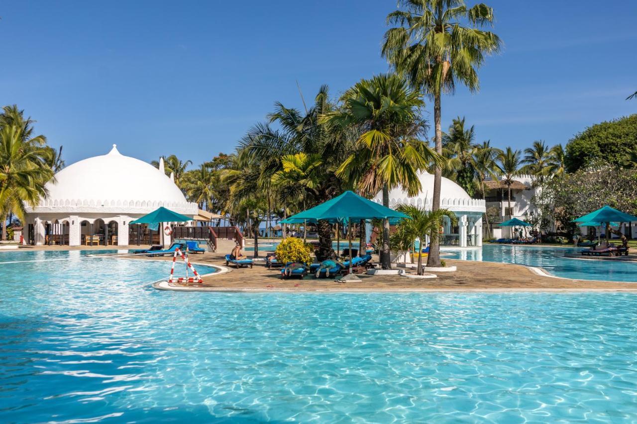 Southern Palms Beach Resort Diani Beach Bagian luar foto