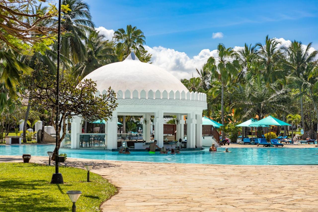 Southern Palms Beach Resort Diani Beach Bagian luar foto