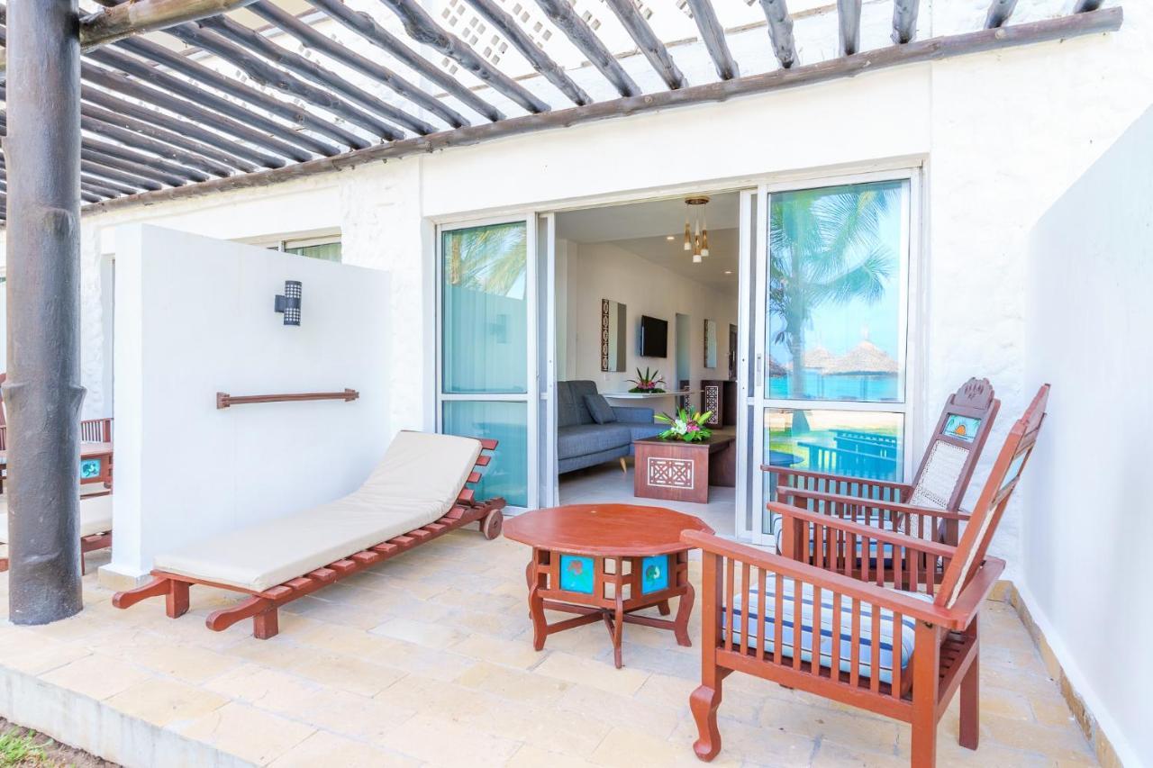Southern Palms Beach Resort Diani Beach Bagian luar foto